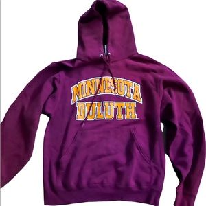 Burgundy red “MINNESOTA DULUTH” kids size SMALL oversized sweatshirt